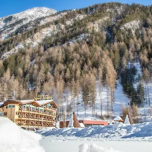 Sunny Hotel
